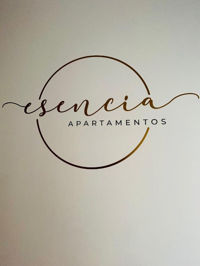 Esencia *
